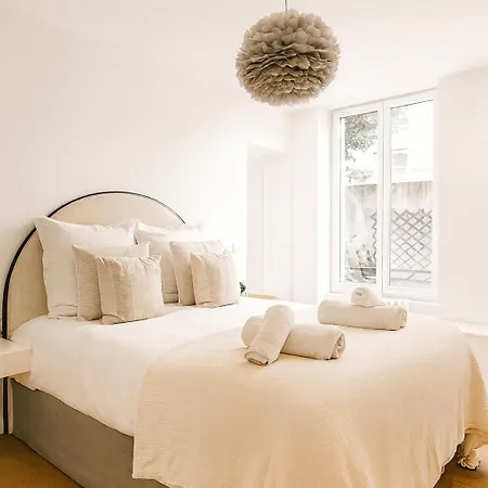 Joli 2 Pièces Au 15eme Appartement